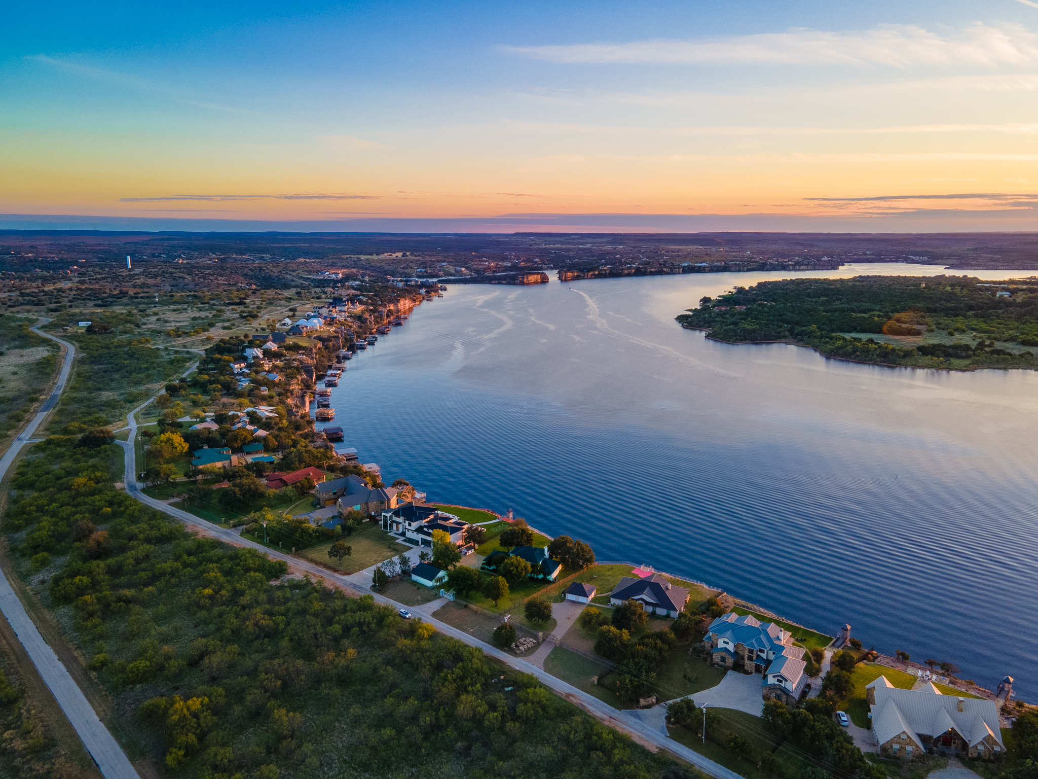 Homes on the Gaines Bend Cliff Line